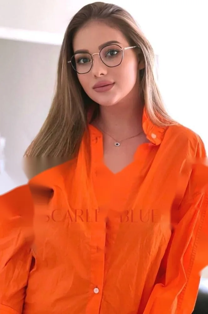 Cira N — verified companion photo 7