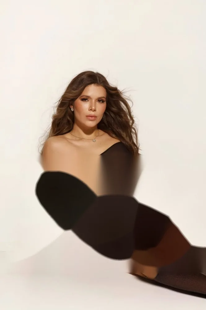 Leah M — verified companion photo 1
